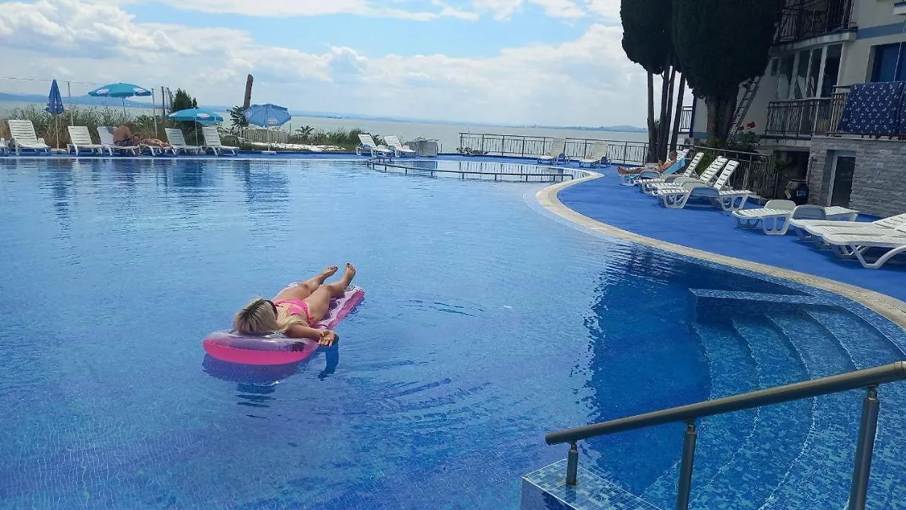 Pomorie Direkt Am Pool Apartment Bulgaria